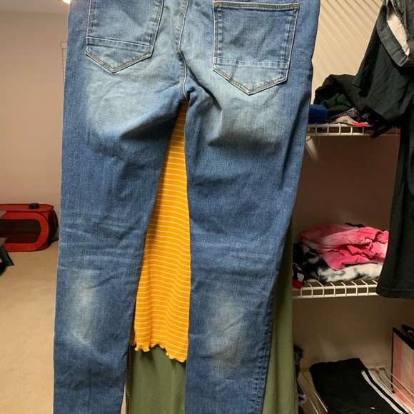 jeans - Picture 2 of 4